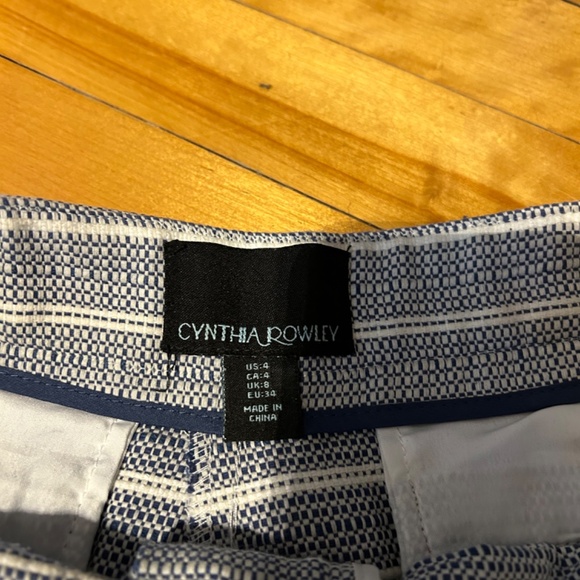 Cynthia Rowley Woven Shorts - Picture 3 of 4